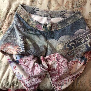 Lucky Brand Asian Art Sweat Pants cropped sweatpants